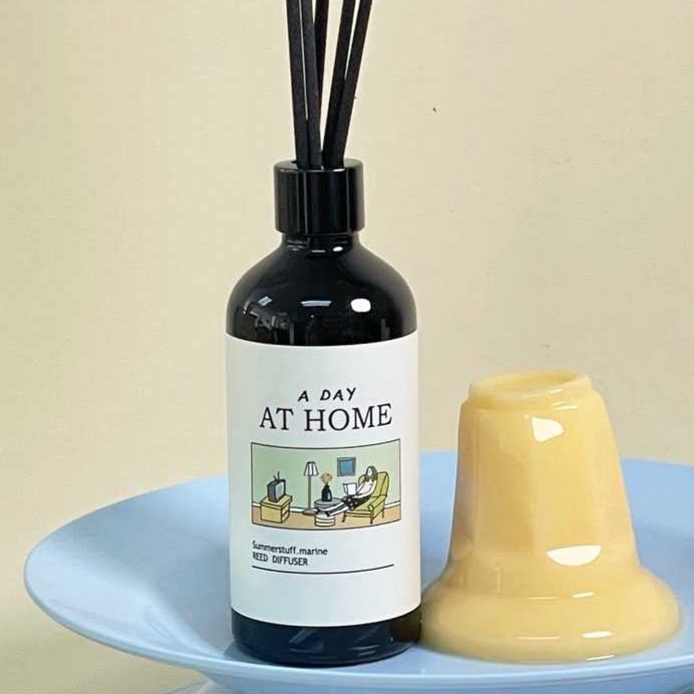 A DAY AT HOME REED DIFFUSER