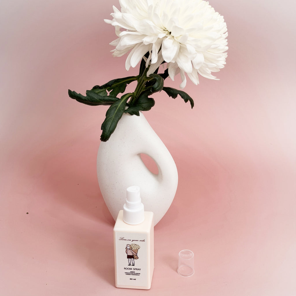 LOVE ON YOUR SIDE ROOM SPRAY