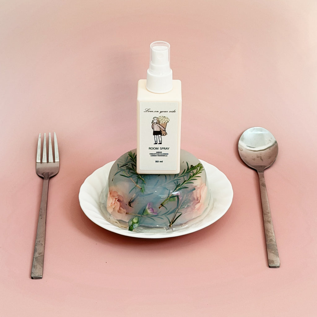 LOVE ON YOUR SIDE ROOM SPRAY